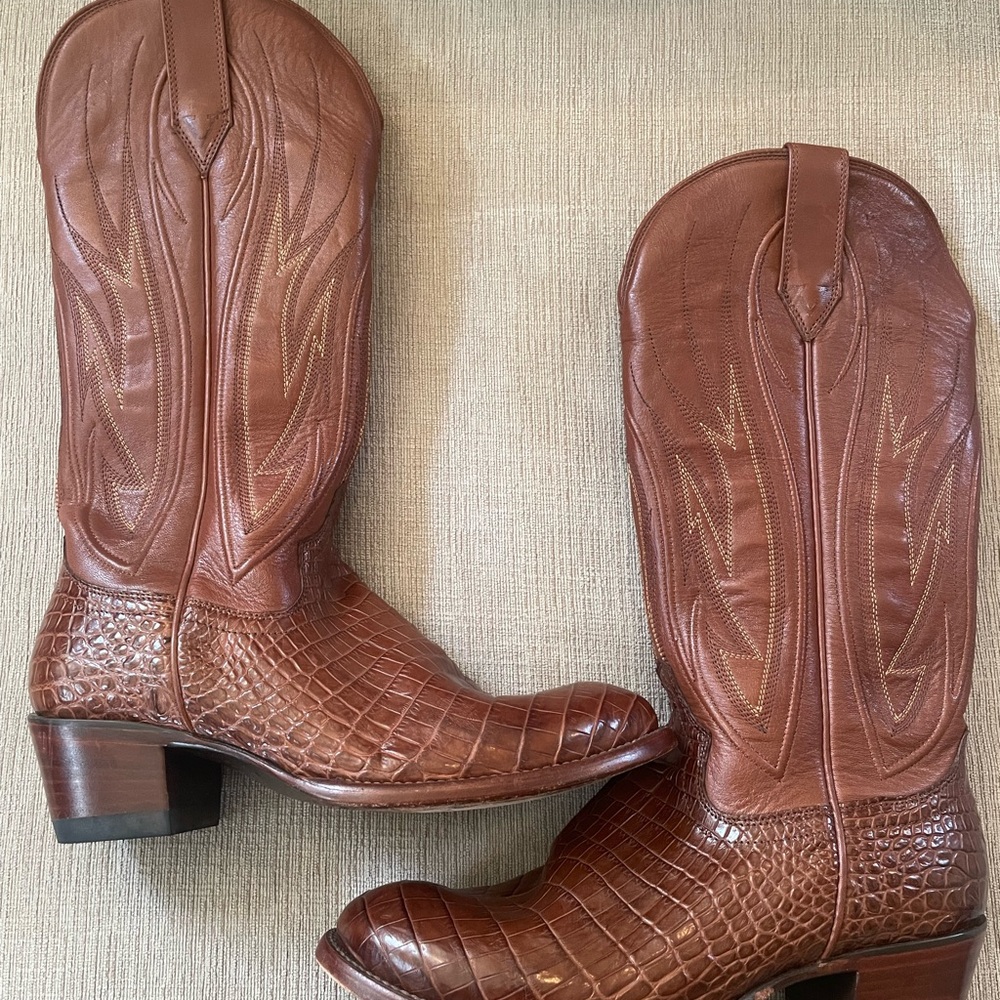 Tecovas Crocodile Embossed Brown Cowboy Boots size 7B